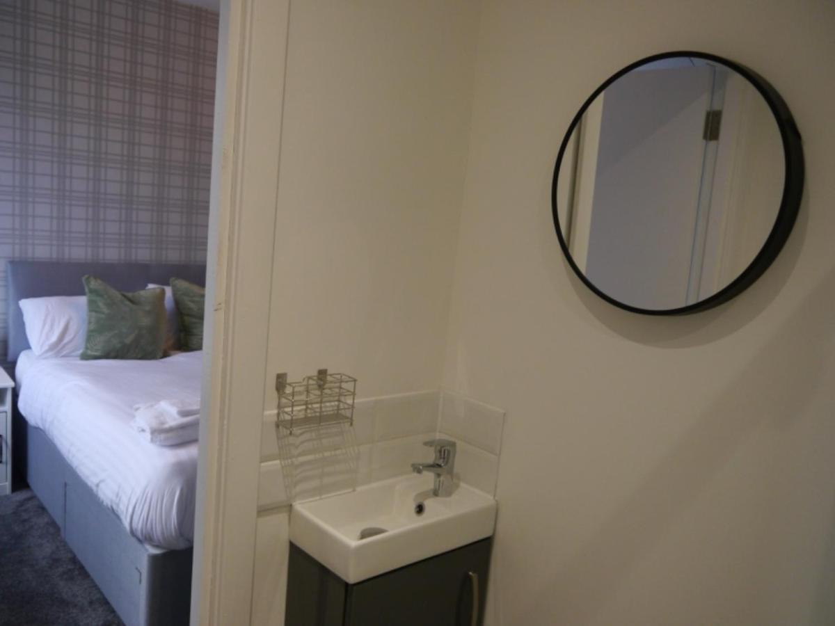 Caledonian Rooms Bellshill Ngoại thất bức ảnh